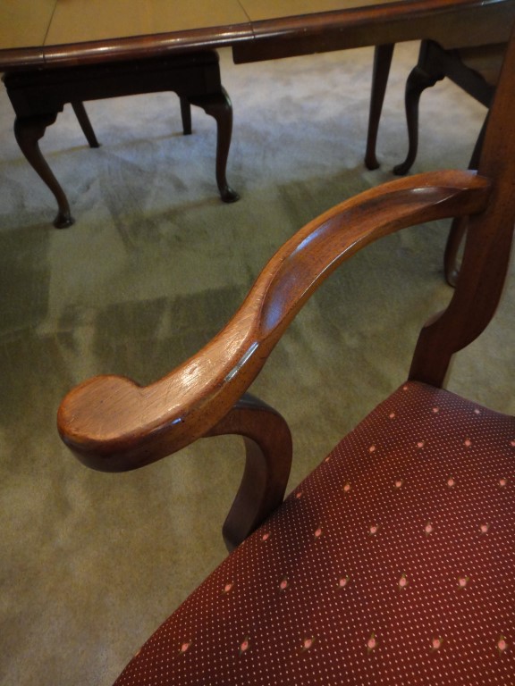 Queen Anne Dining Table & Chairs by Hickory Chair Co.