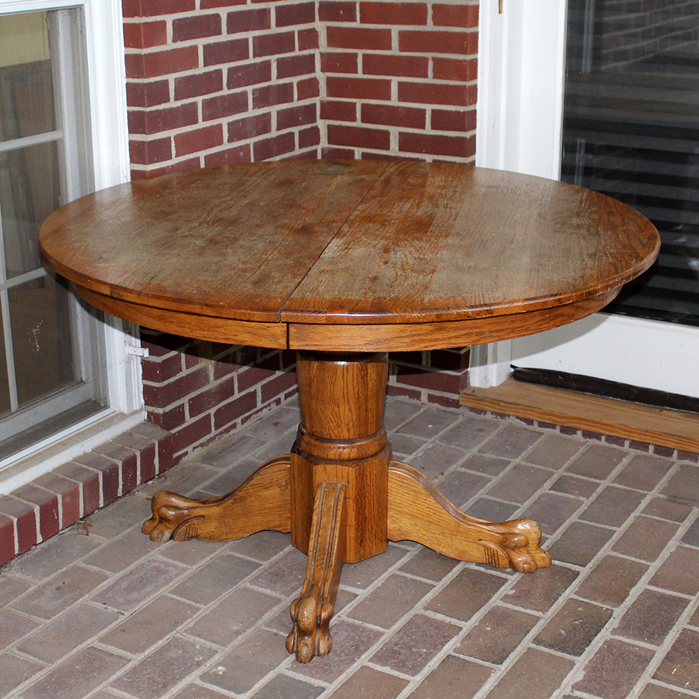 Round Oak Claw Foot Dining Room Table