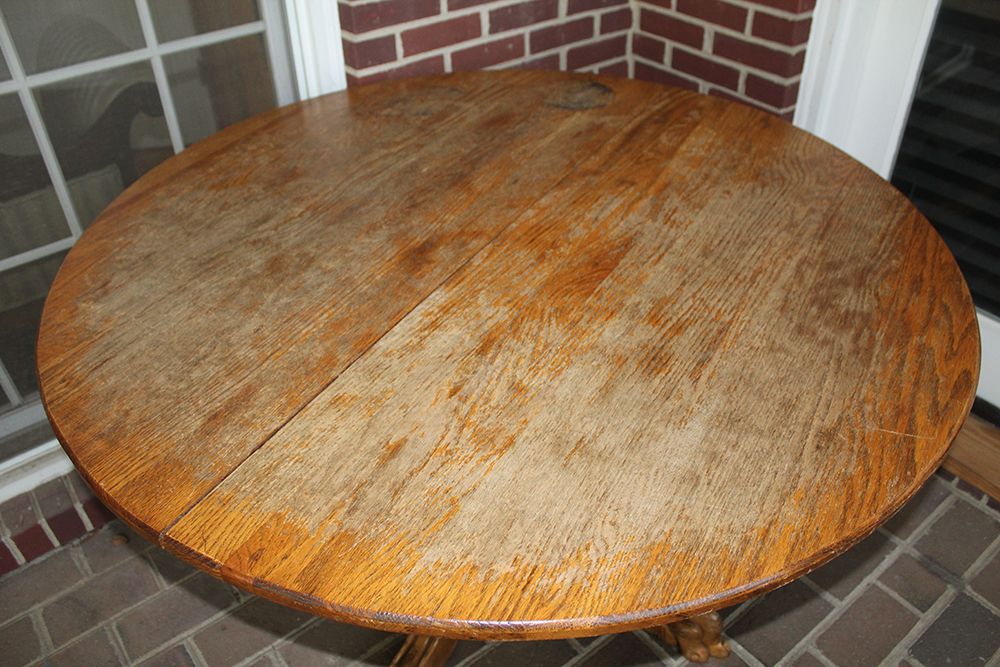 Round Oak Claw Foot Dining Room Table