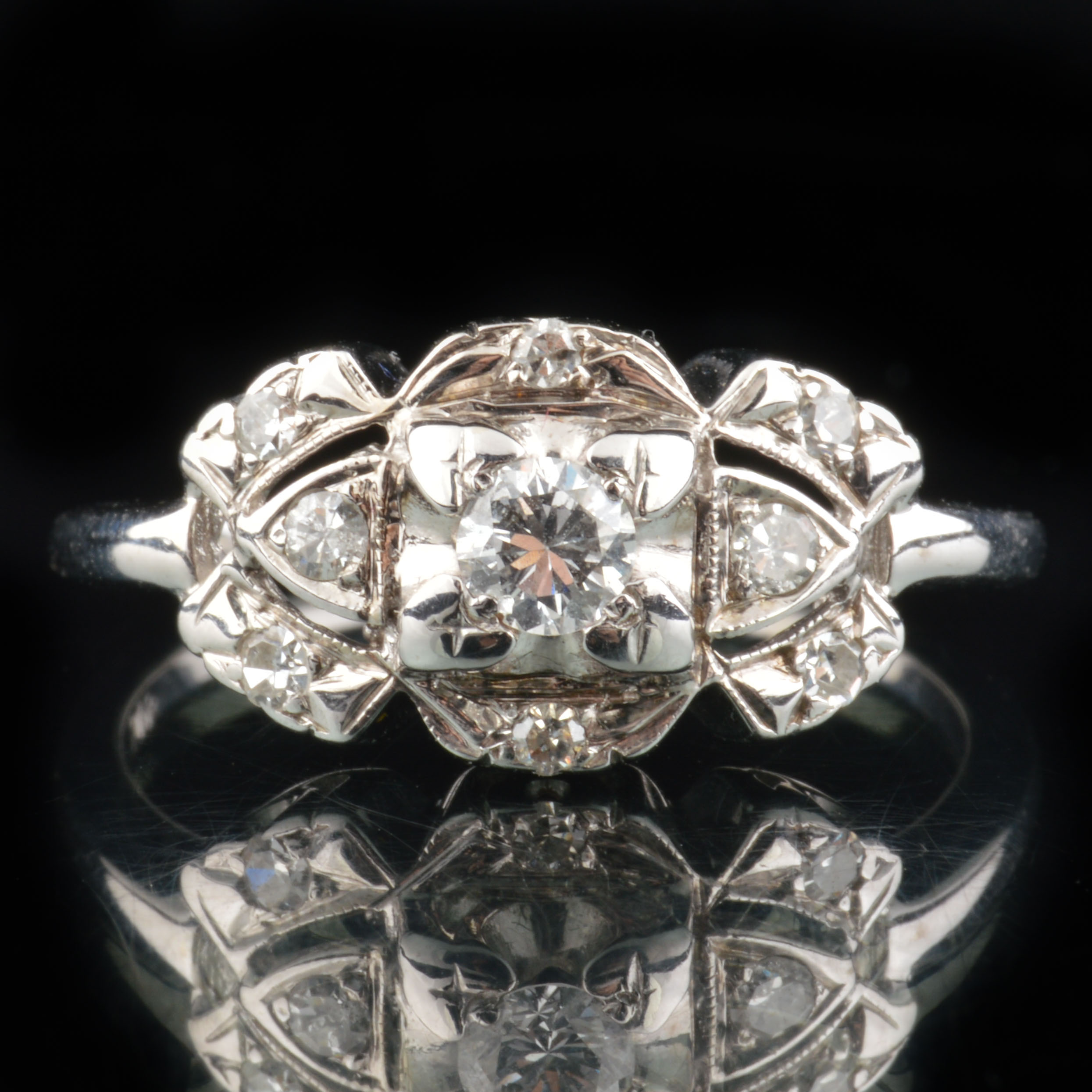 14K White Gold Antique Diamond Ring