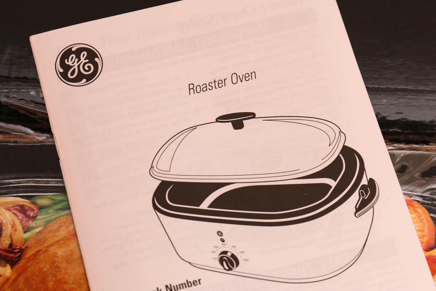 18 Quart Roaster Oven by General Electric