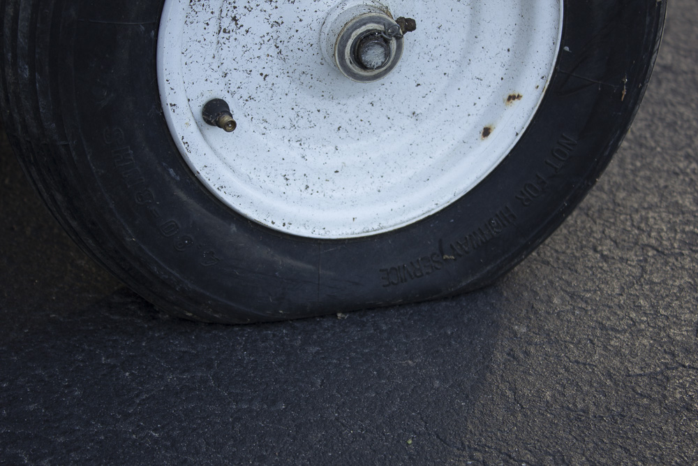 Rubbermaid Yard Cart