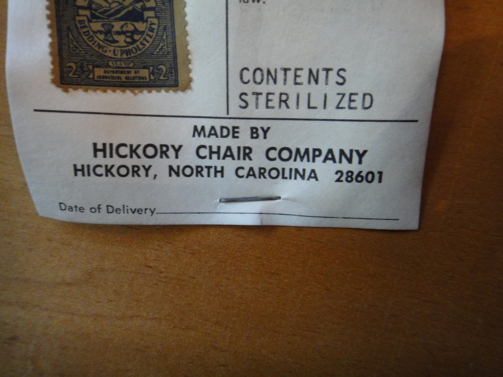 Queen Anne Dining Table & Chairs by Hickory Chair Co.