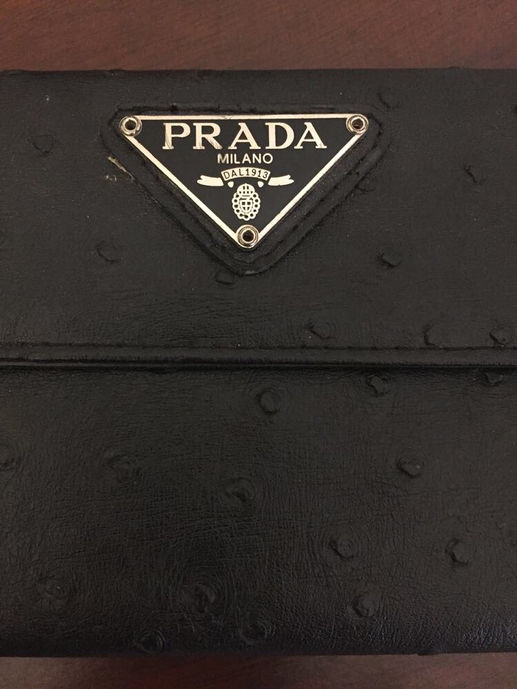 *unlistable* Prada Wallet