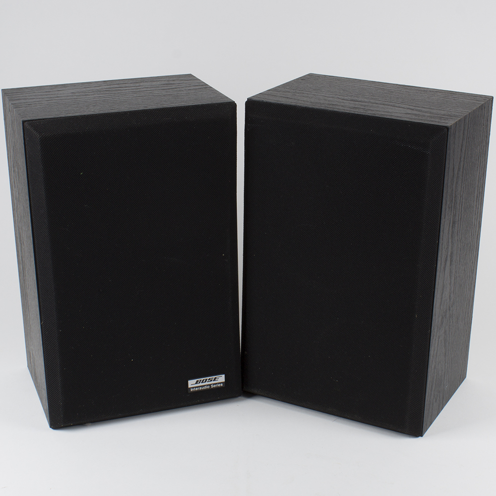 Pair of Bose Interaudio 2000 Speakers