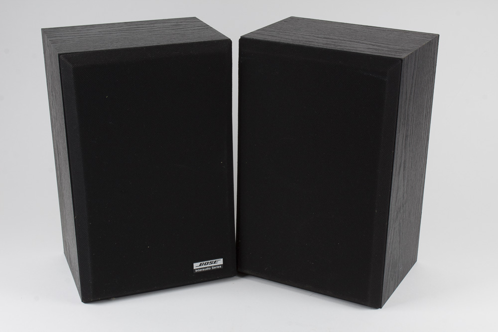 Pair of Bose Interaudio 2000 Speakers