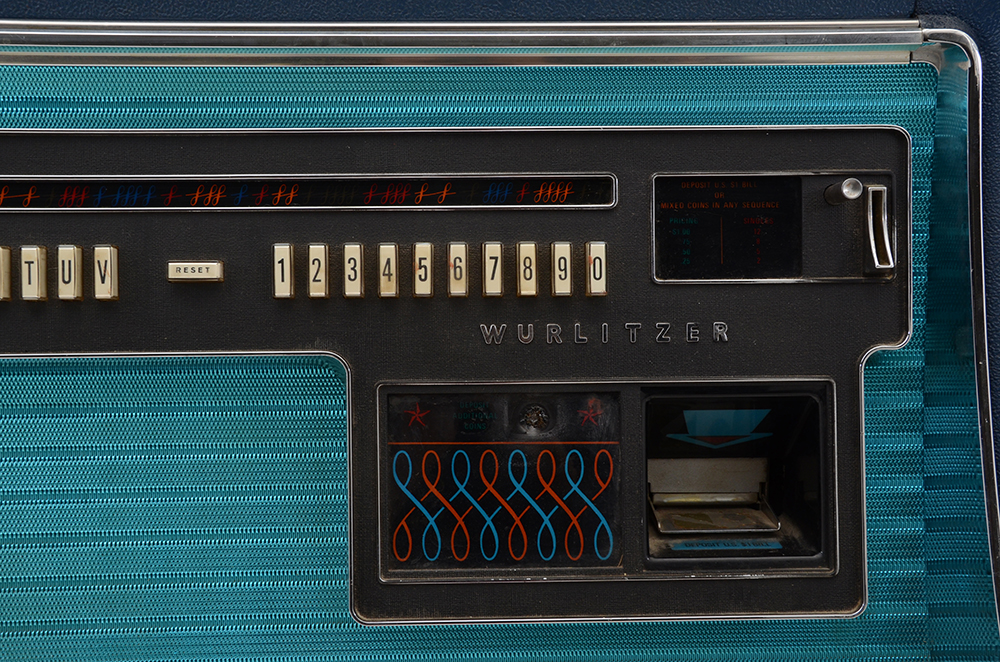 Wurlitzer "Americana" Vinyl Jukebox c. 1970s with Records and Accessories