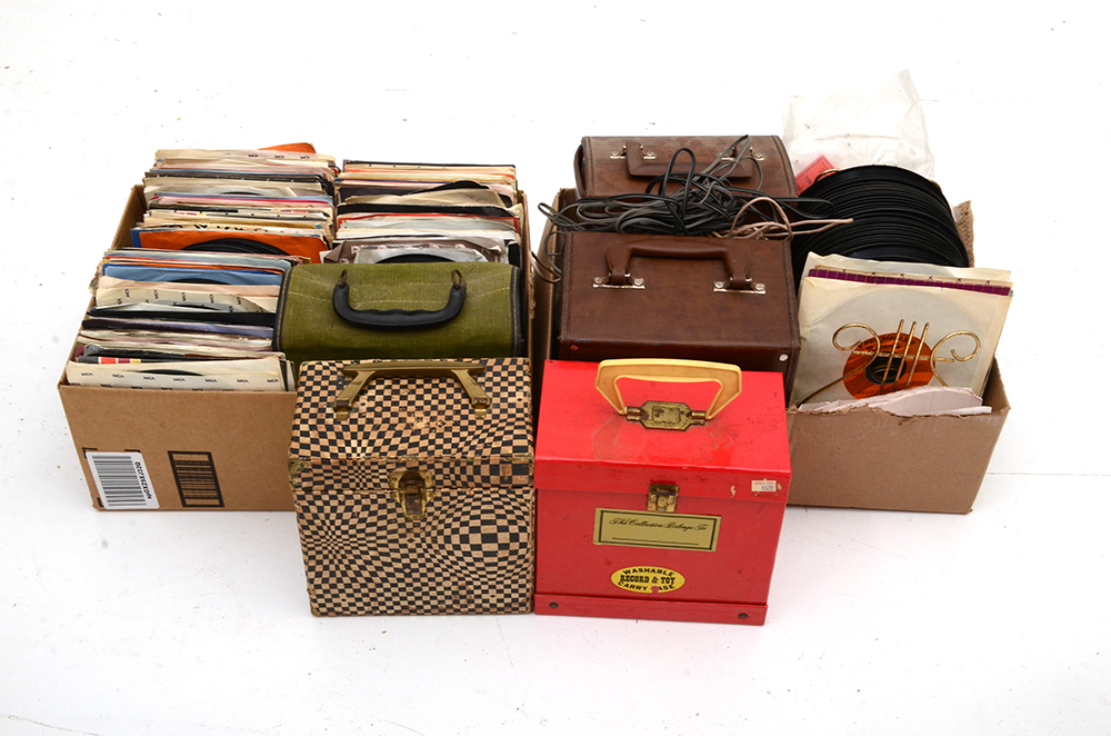 Wurlitzer "Americana" Vinyl Jukebox c. 1970s with Records and Accessories
