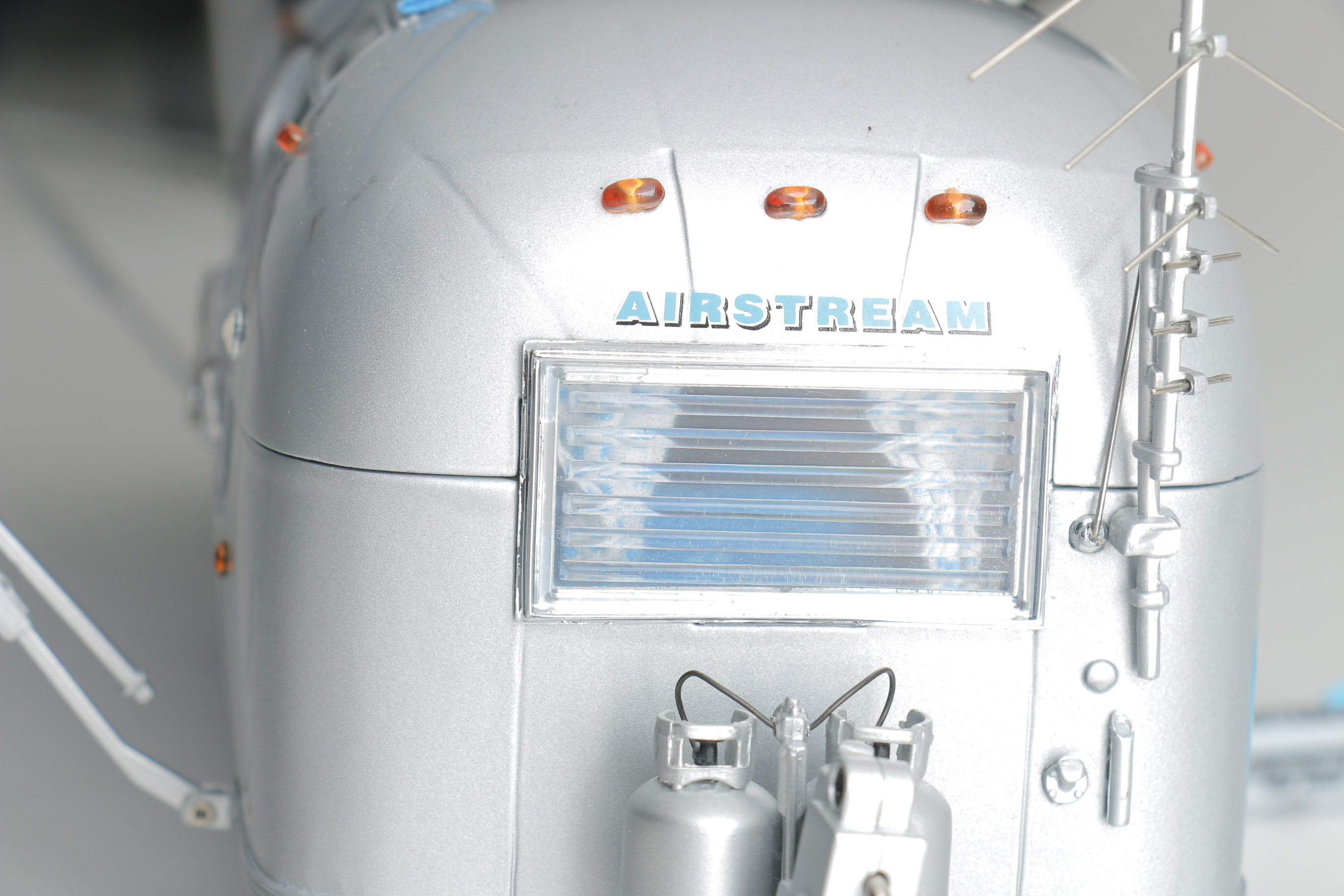 Franklin Mint Die-Cast 1968 Airstream Trailer