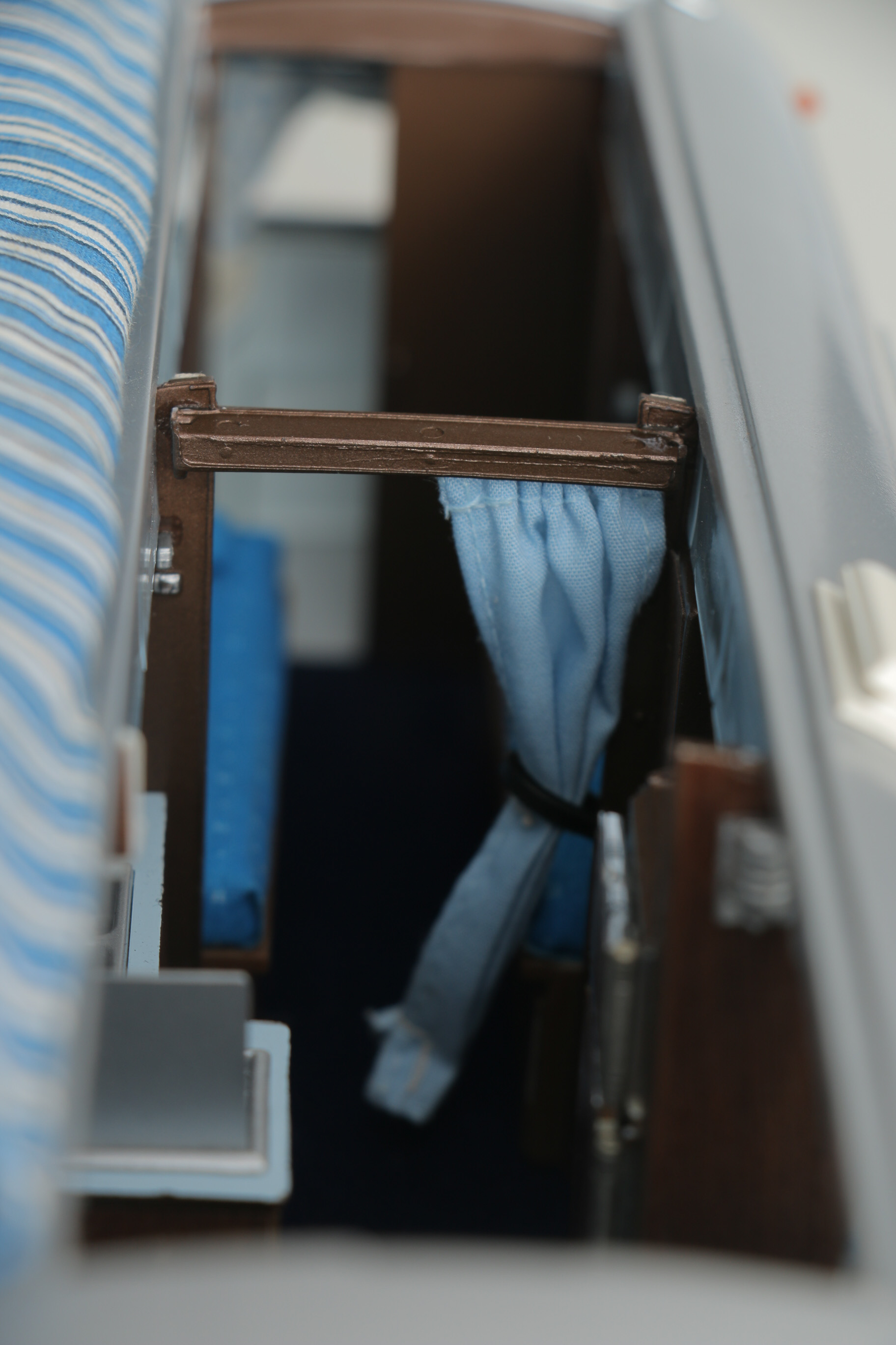 Franklin Mint Die-Cast 1968 Airstream Trailer