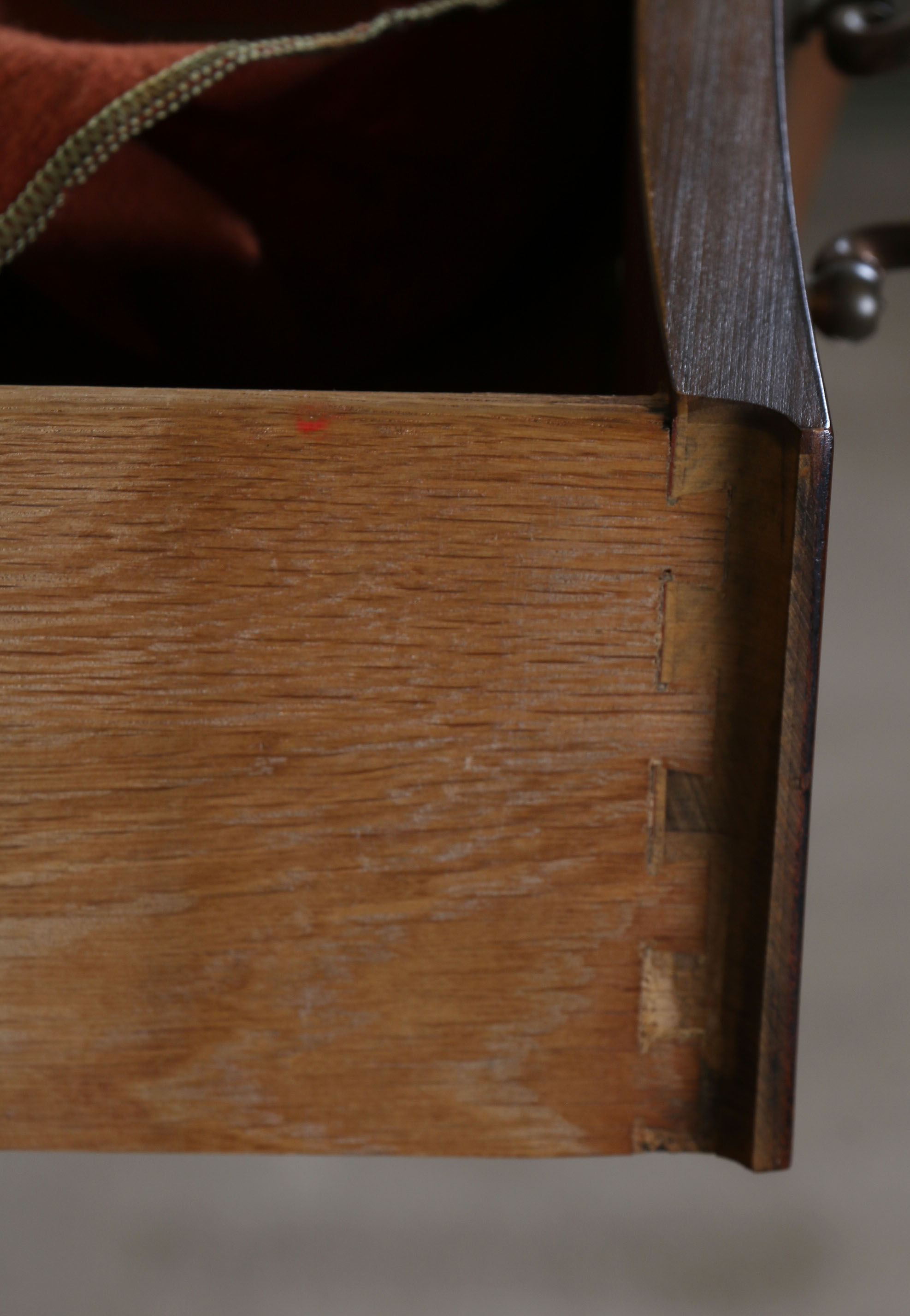 Vintage Hepplewhite Style Inlaid Sideboard