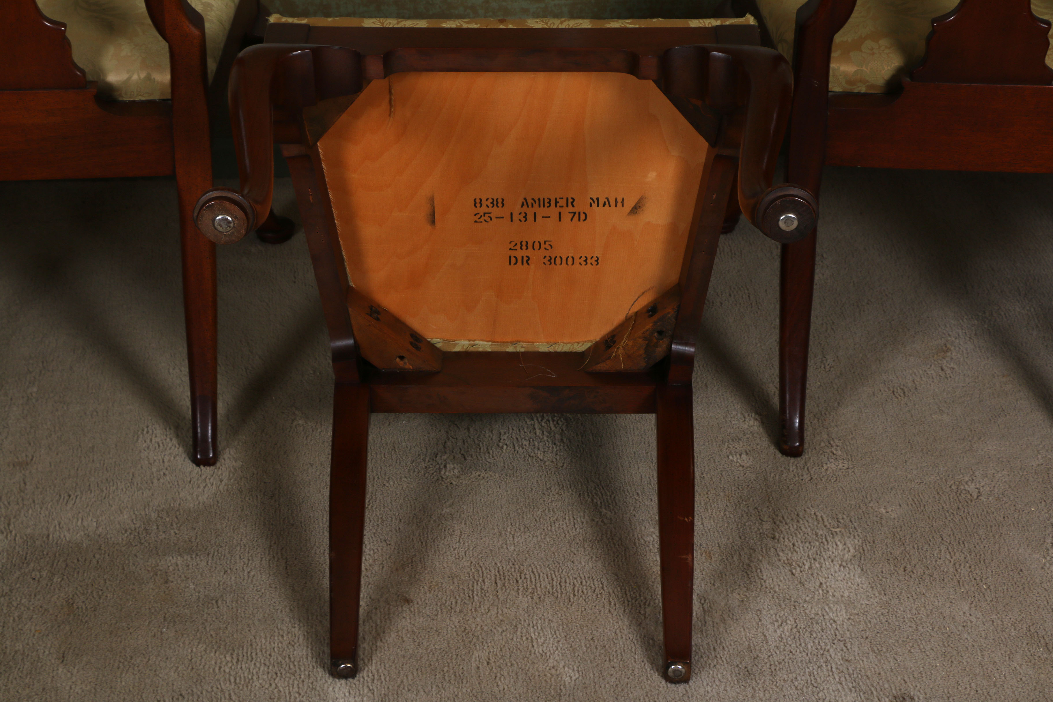 Vintage Queen Anne Style Seven-Piece Dining Set