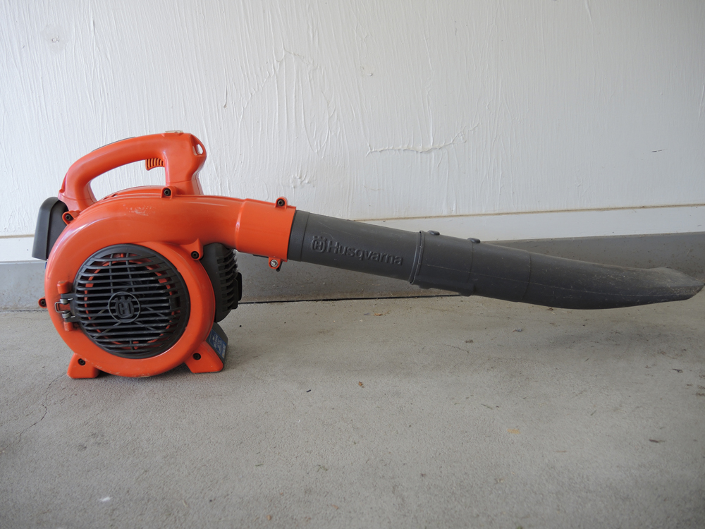 Husqvarna 125B Gas Powered Leaf Blower