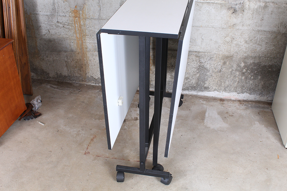 Collapsible Craft Table