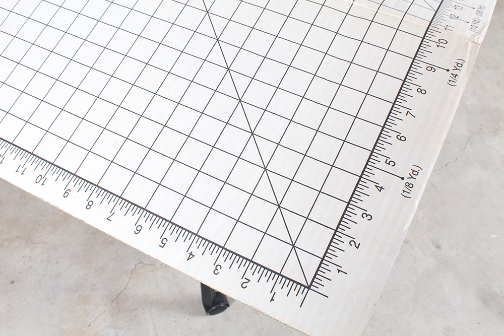 Collapsible Craft Table