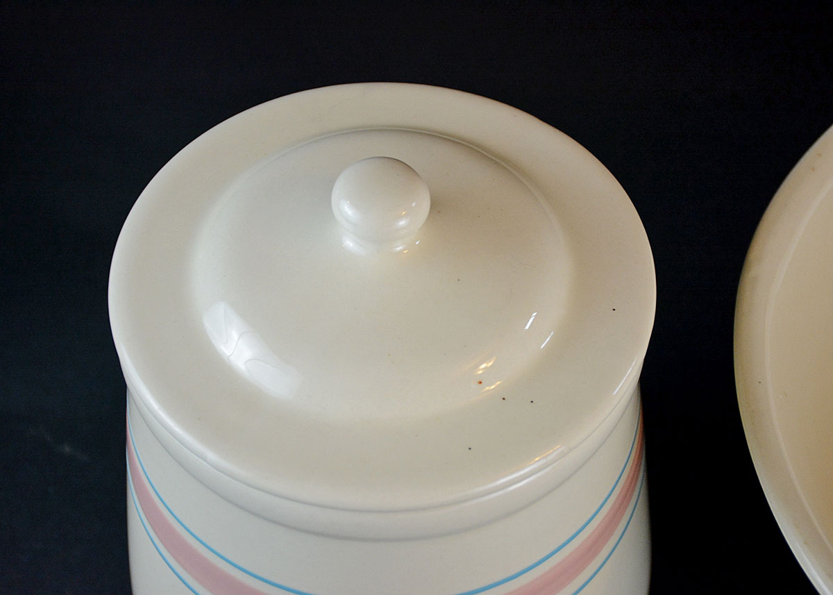 Vintage McCoy Ovenware Pair