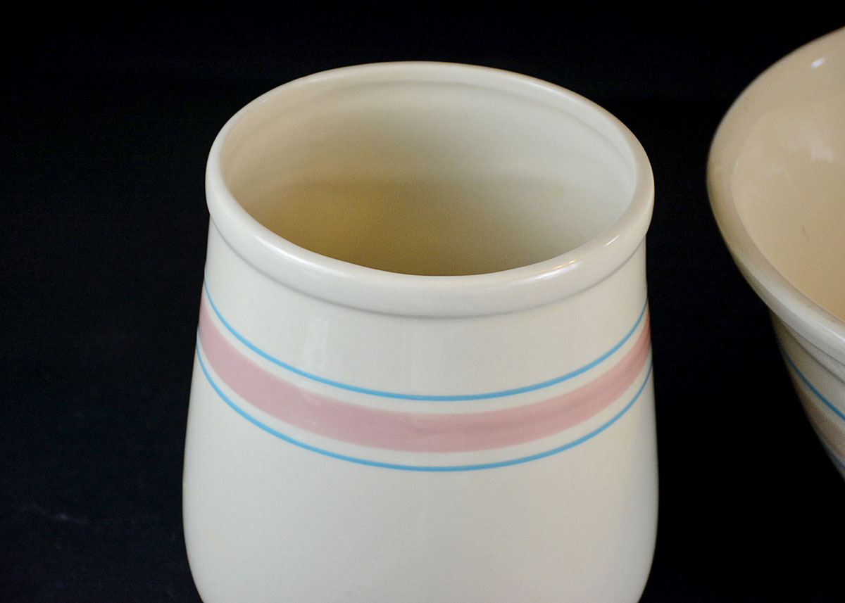 Vintage McCoy Ovenware Pair