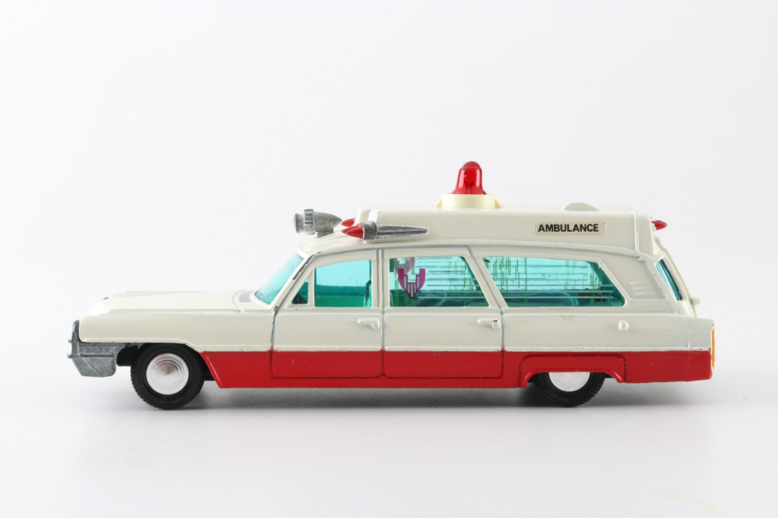 Dinky Toys Cadillac Superior Ambulance Replica