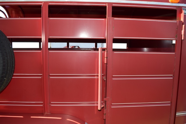 2003 Triple B&J Steel Stock Horse Trailer