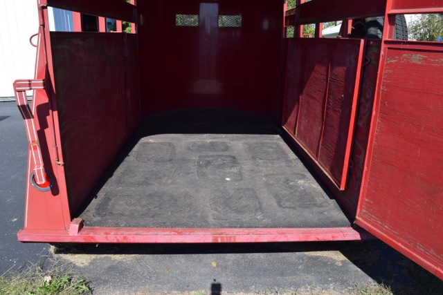 2003 Triple B&J Steel Stock Horse Trailer