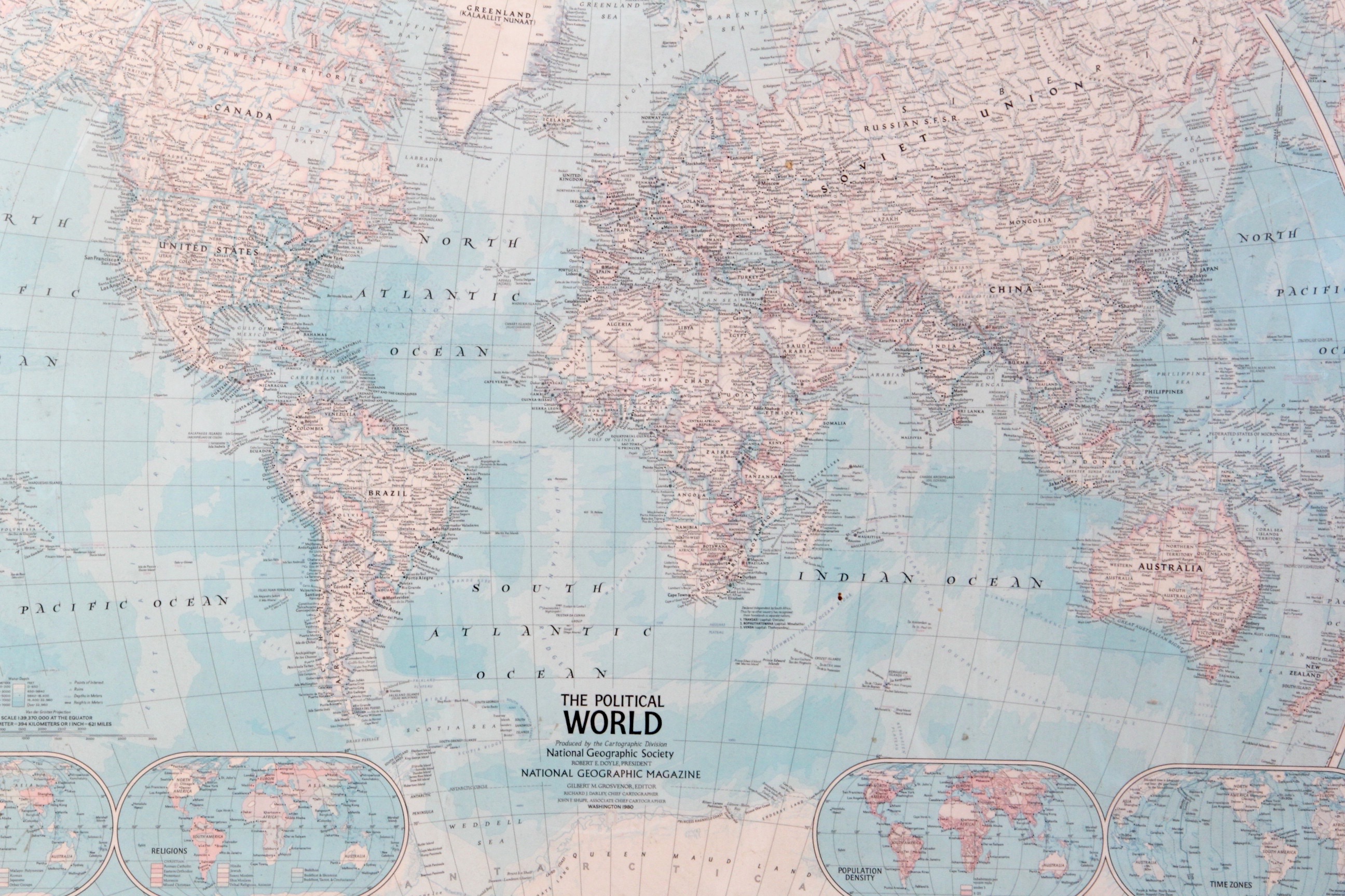 1980 Framed Political Map of the World