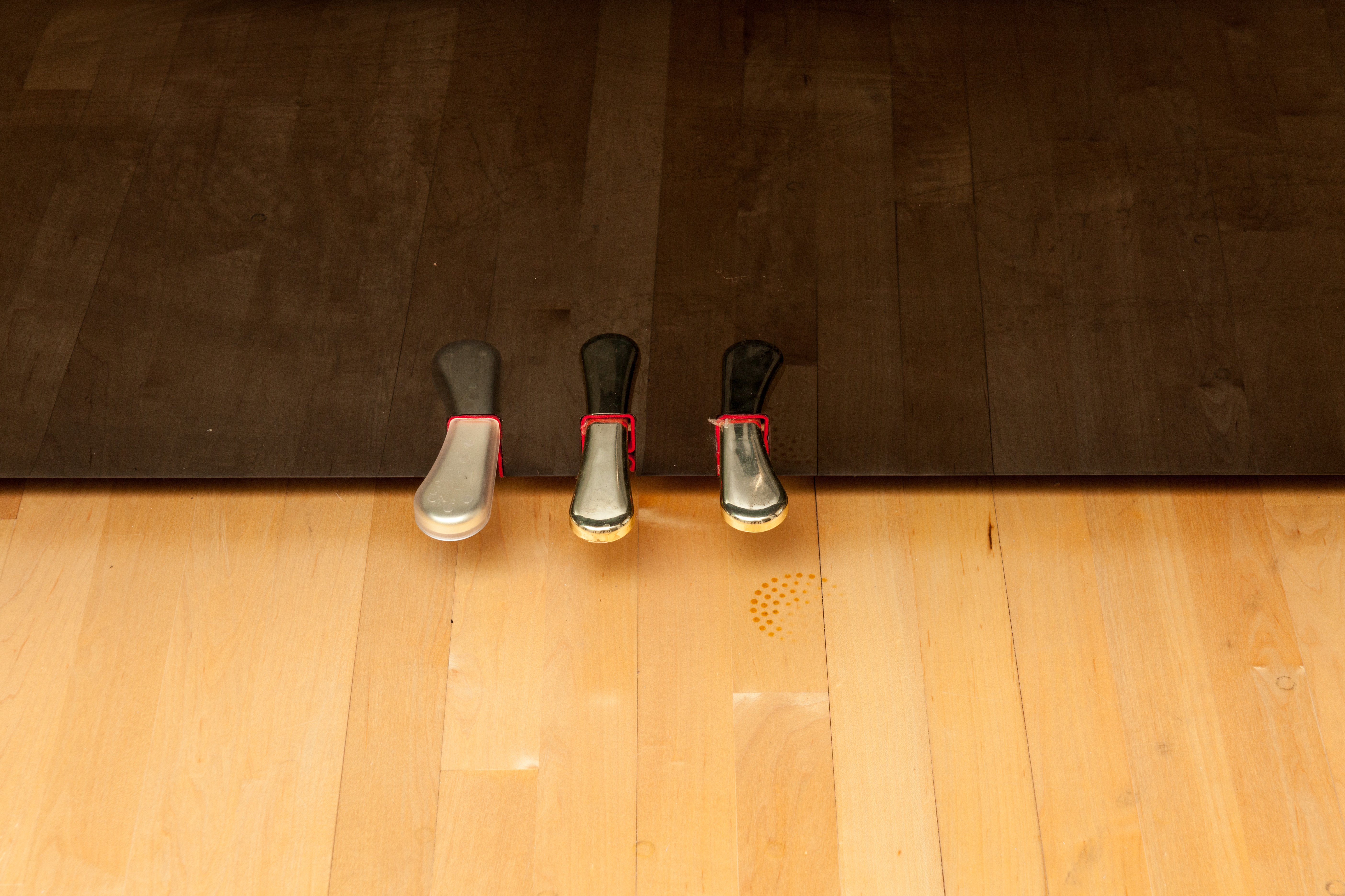 Suzuki Digital Spinet Piano and Bench