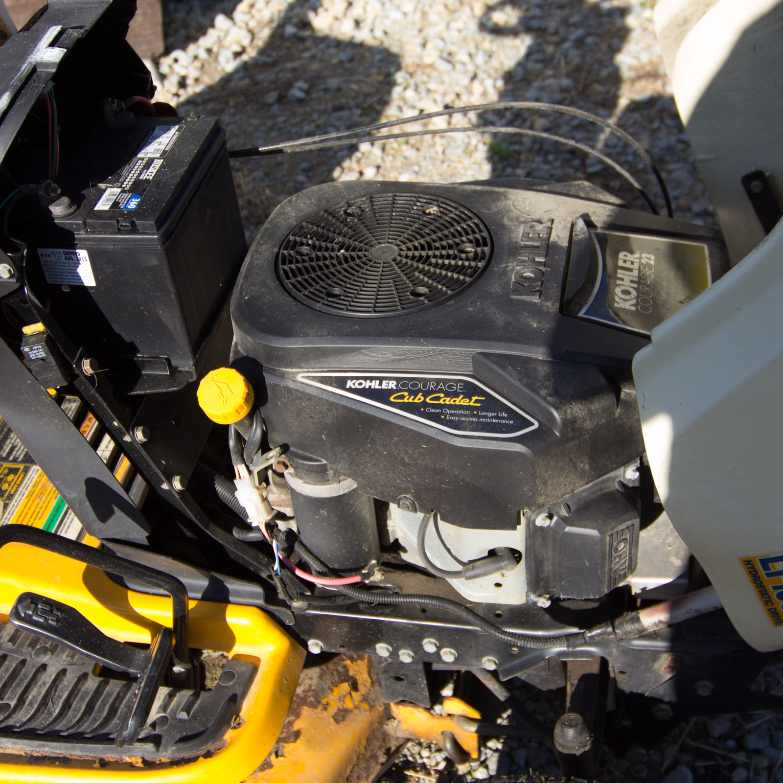 Cub Cadet LT1050 Lawn Tractor