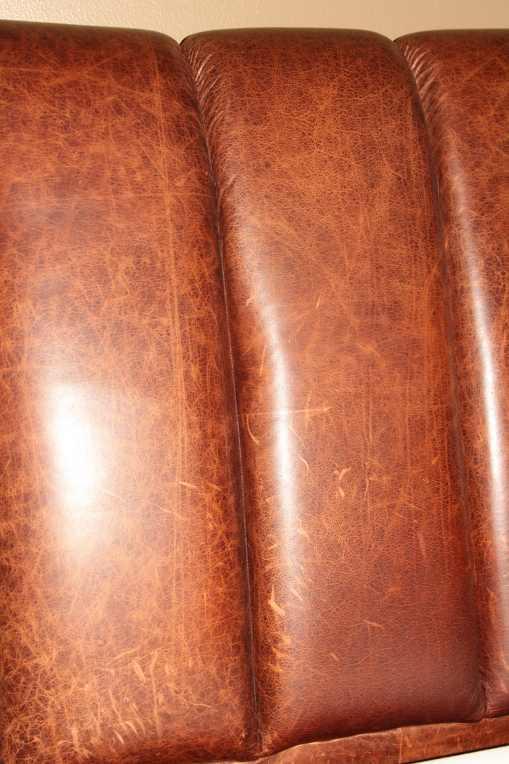 Stanley Furniture Co. Hobnail Leather Upholstered King Size Bed Frame