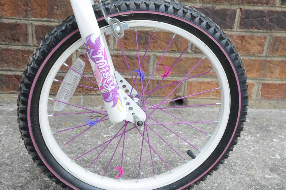 Girls Bicycle Set with Scooter