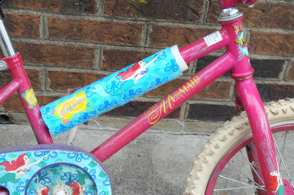 Girls Bicycle Set with Scooter