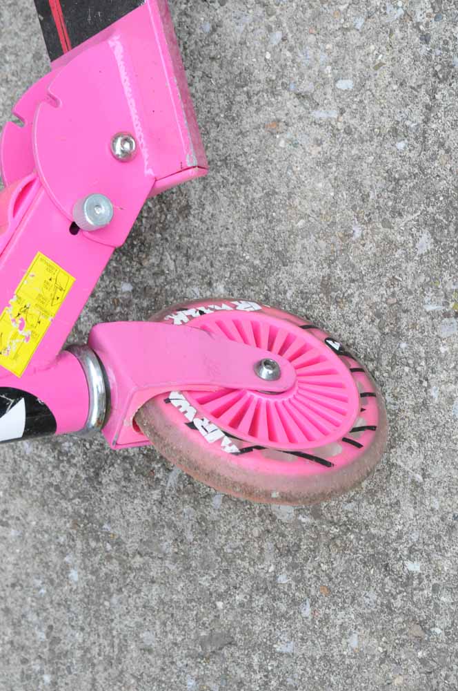 Girls Bicycle Set with Scooter