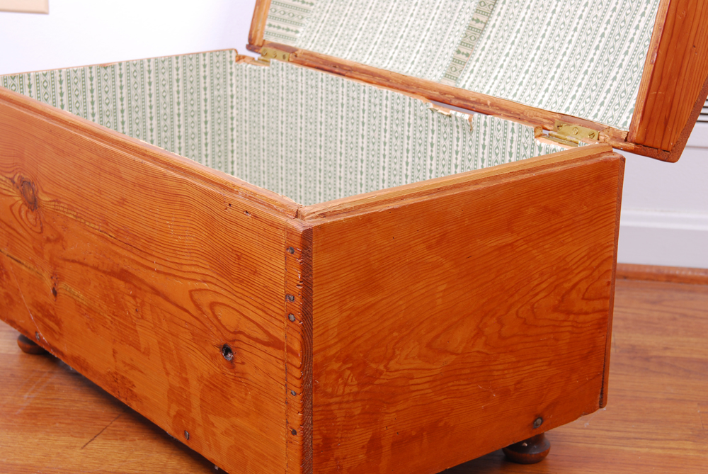 Pine Toy Chest