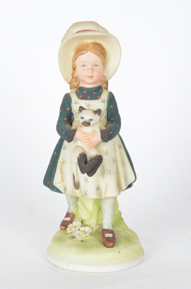 Vintage Holly Hobbie Figurines