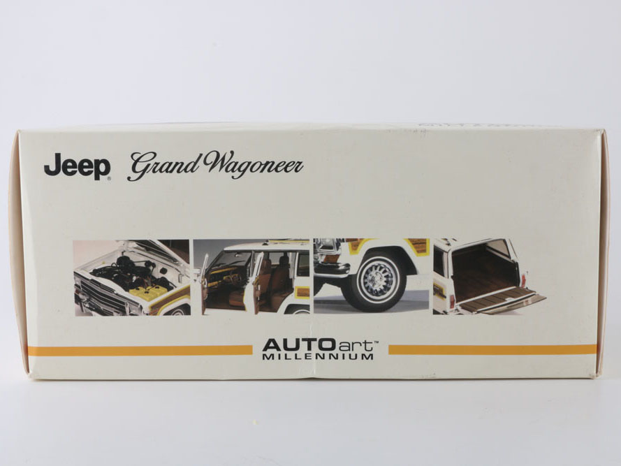 AUTOart 1989 Jeep Grand Wagoneer Die-Cast Car
