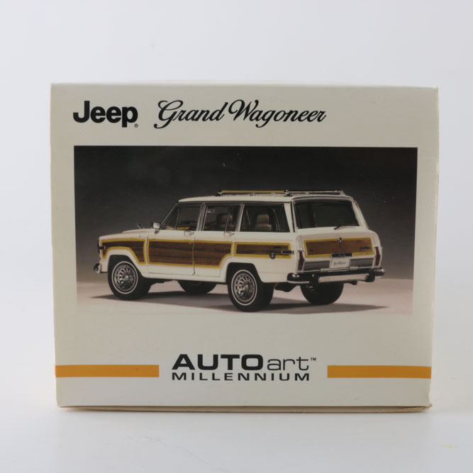 AUTOart 1989 Jeep Grand Wagoneer Die-Cast Car