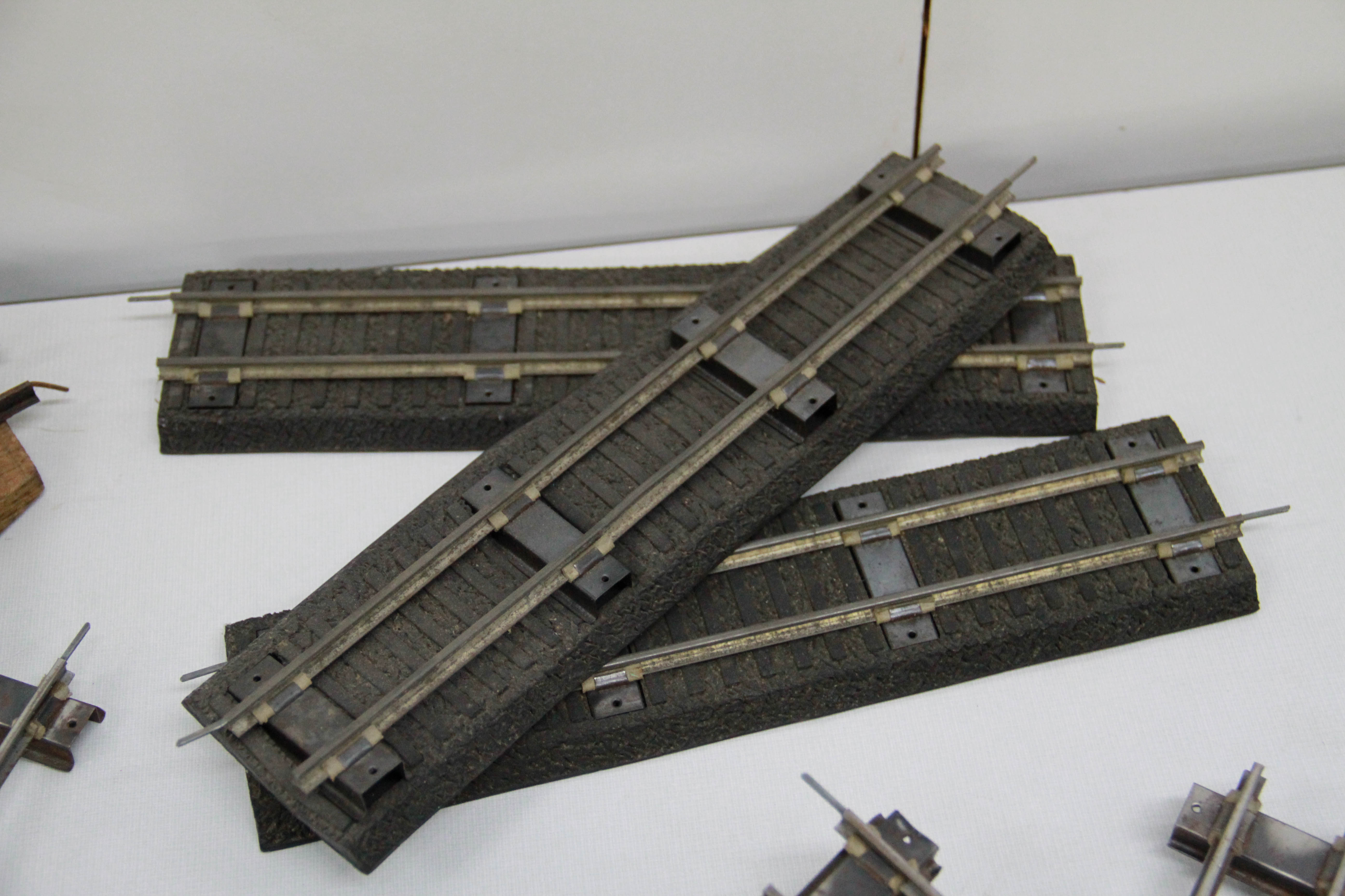 Assortment of Vintage O Gauge Straight and Curved Train Track