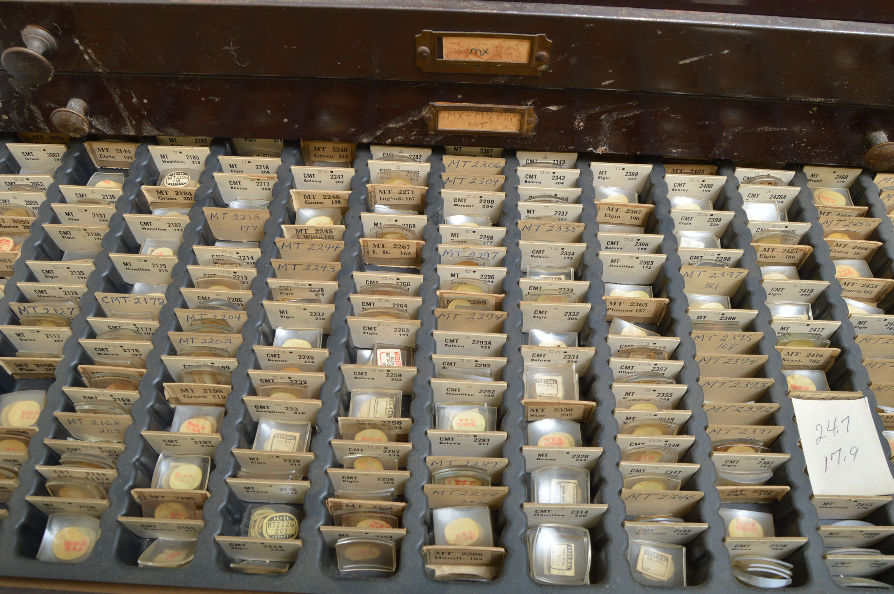 Watch Crystal Cabinet