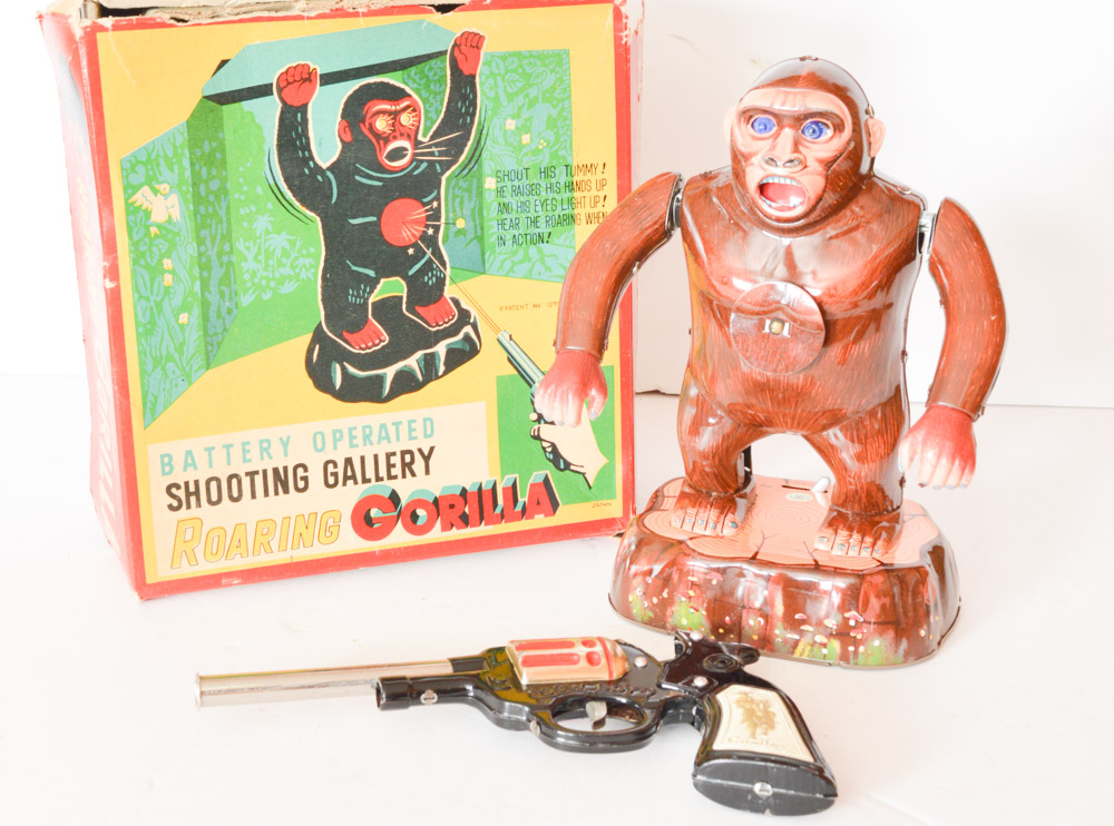 Vintage Roaring Gorilla Battery Operated Shooting Gallery