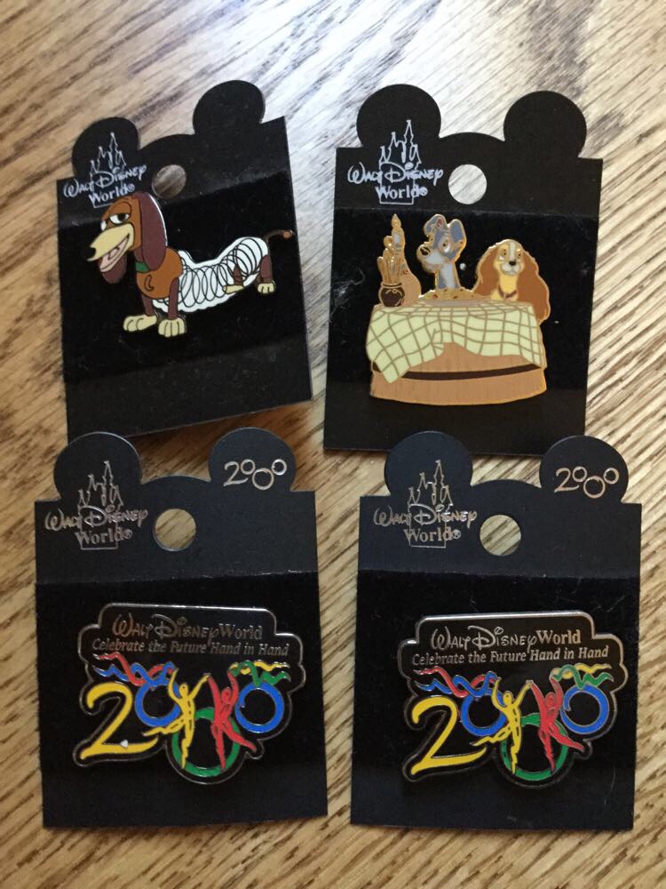**RELOTTED to 060  Disney Pins