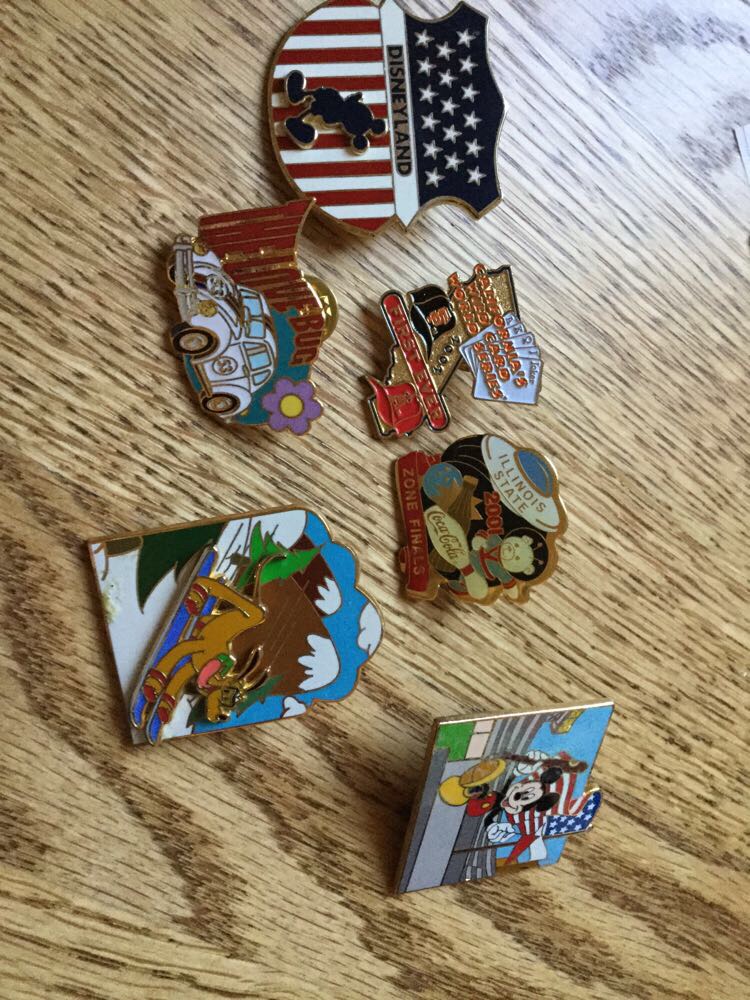 **RELOTTED to 060  Disney Pins