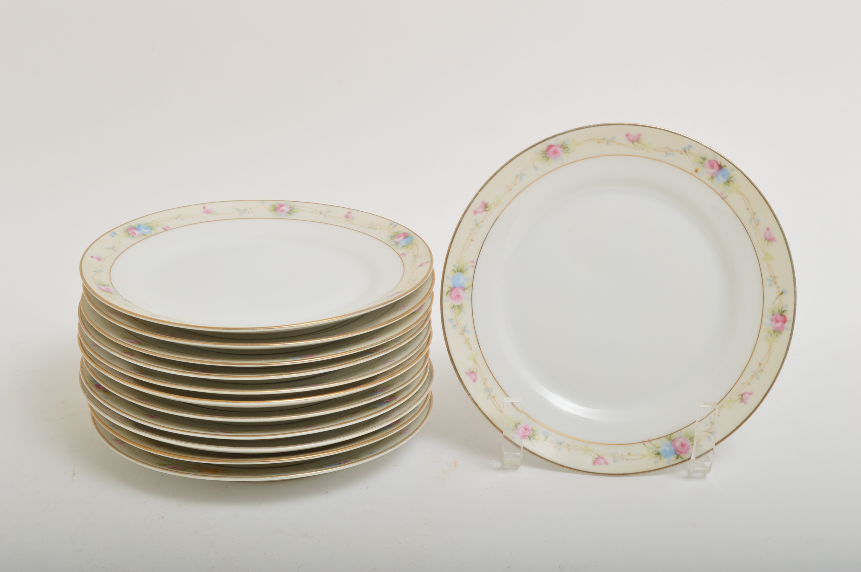 Noritake "Marguerite" China Set