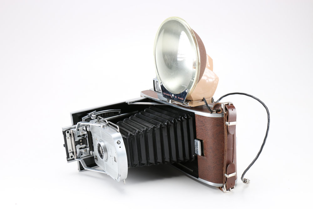 Polaroid 35 mm Model 95B With Flash, Case, And Manuals