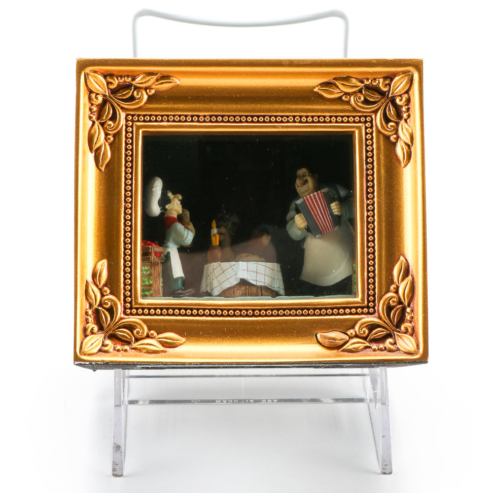 Walt Disney Showcase Collection of "Lady and the Tramp 'A Starlit Bella Notte'" Light Box