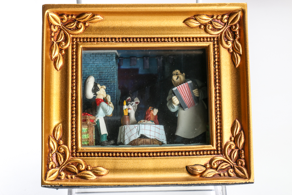 Walt Disney Showcase Collection of "Lady and the Tramp 'A Starlit Bella Notte'" Light Box