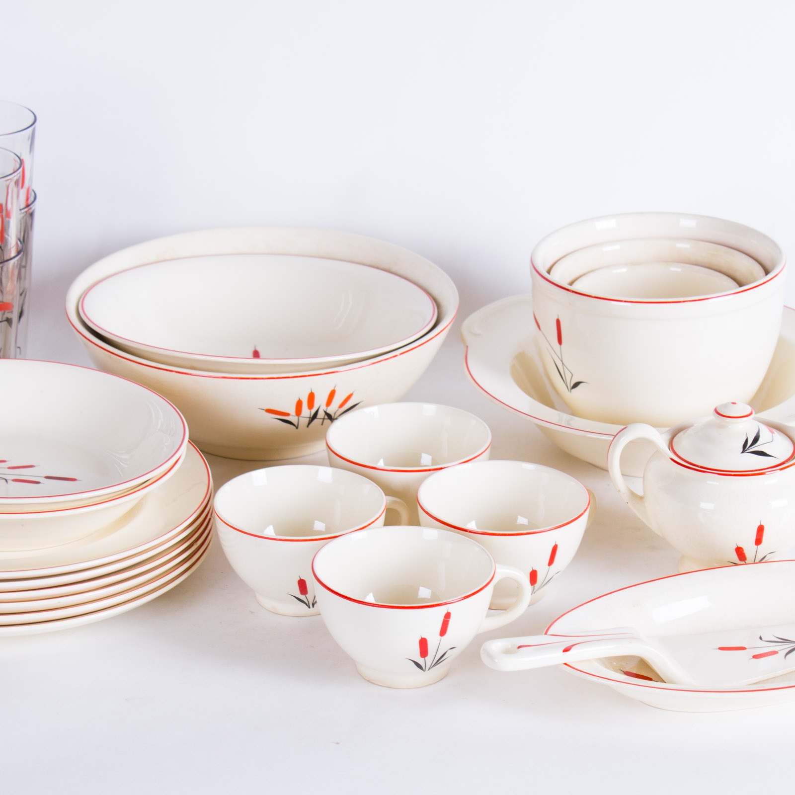 Collection of Universal Cambridge "Cattails" Pattern Dinnerware