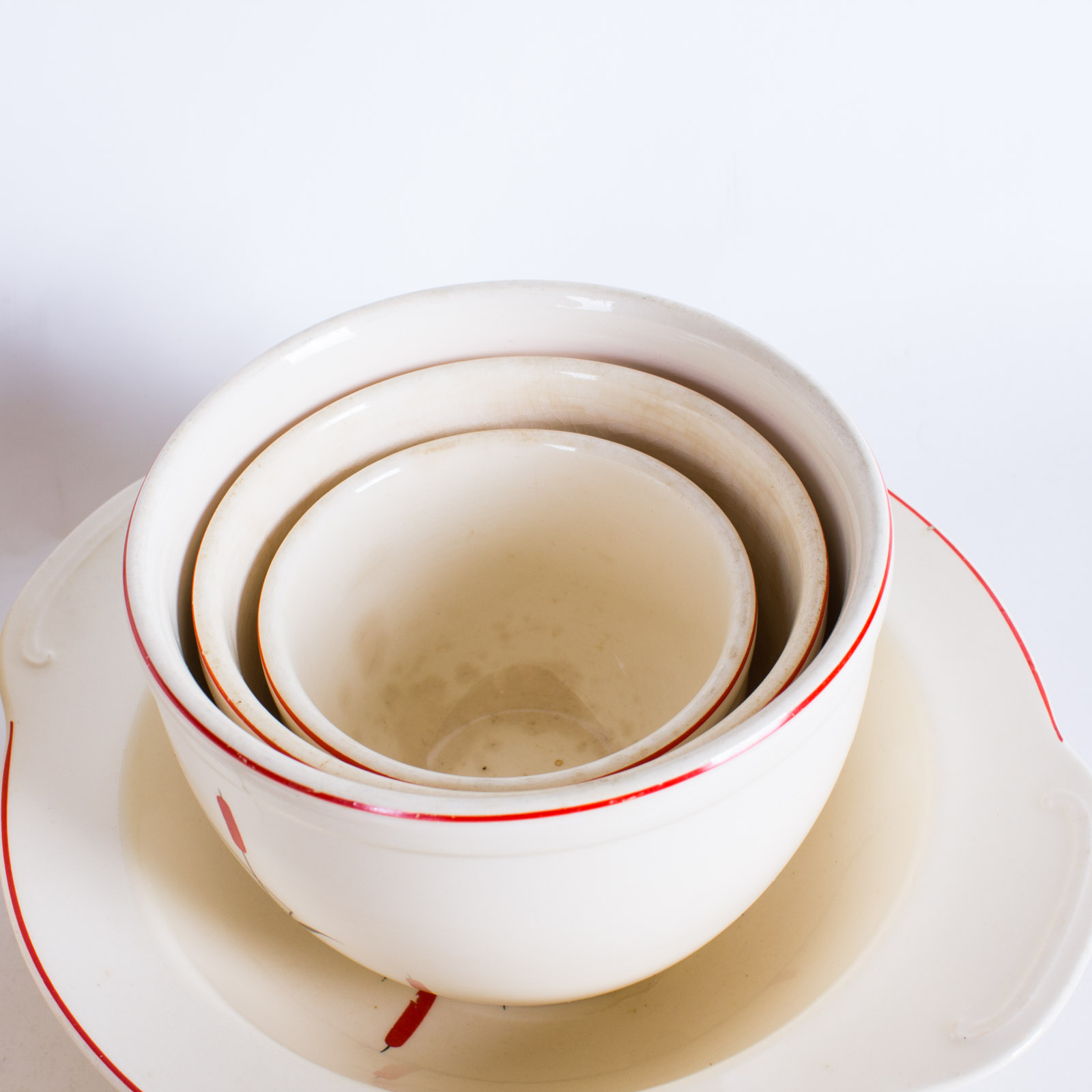 Collection of Universal Cambridge "Cattails" Pattern Dinnerware