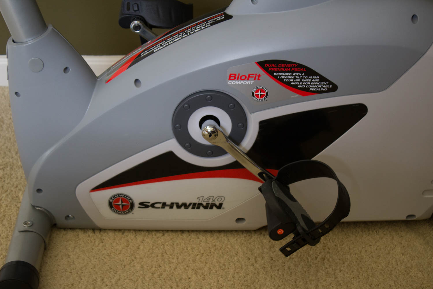 Schwinn 140 Upright Exercise Bike