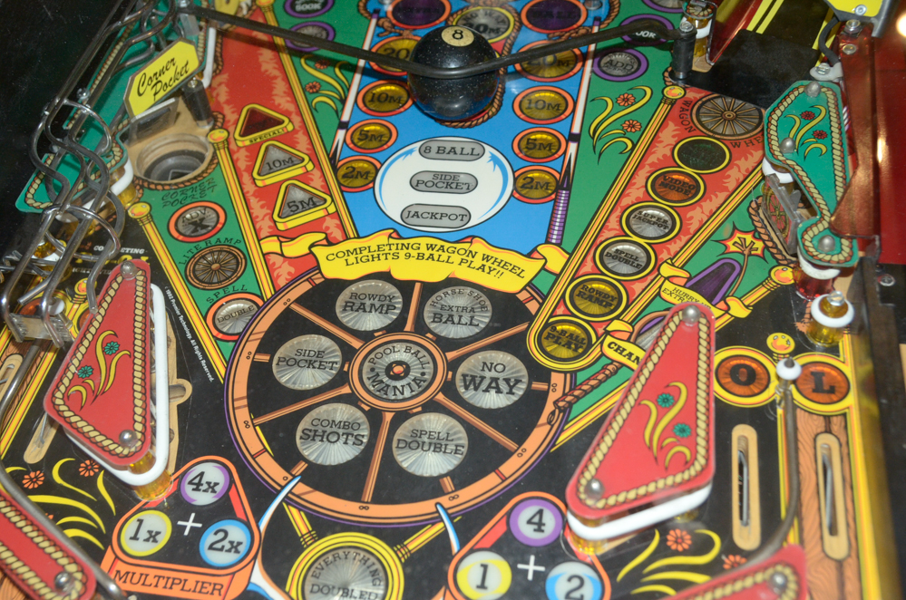 Gottlieb "Cue Ball Wizard" Pinball Machine