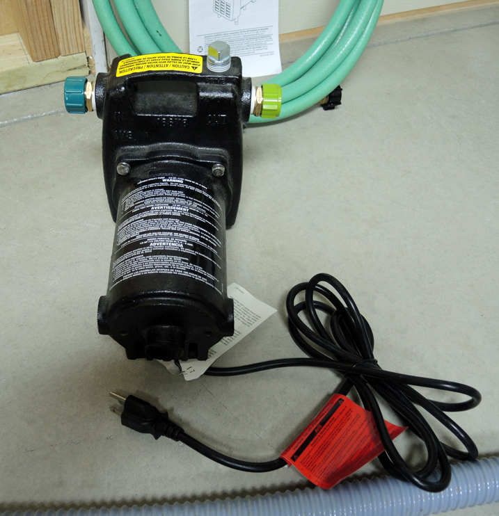 Utilitech 1/2 HP Utility Transfer Pump and Hand Pump