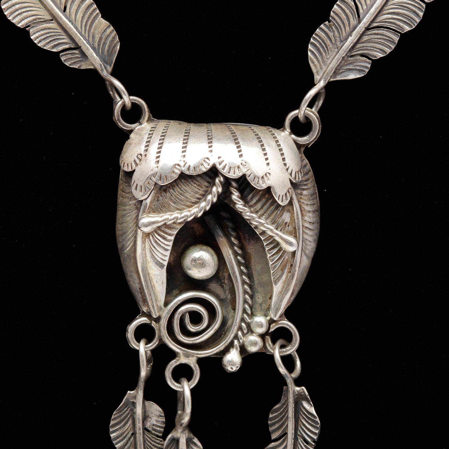 Sterling Silver S.A. Arviso Old Pawn Navajo Feather Necklace